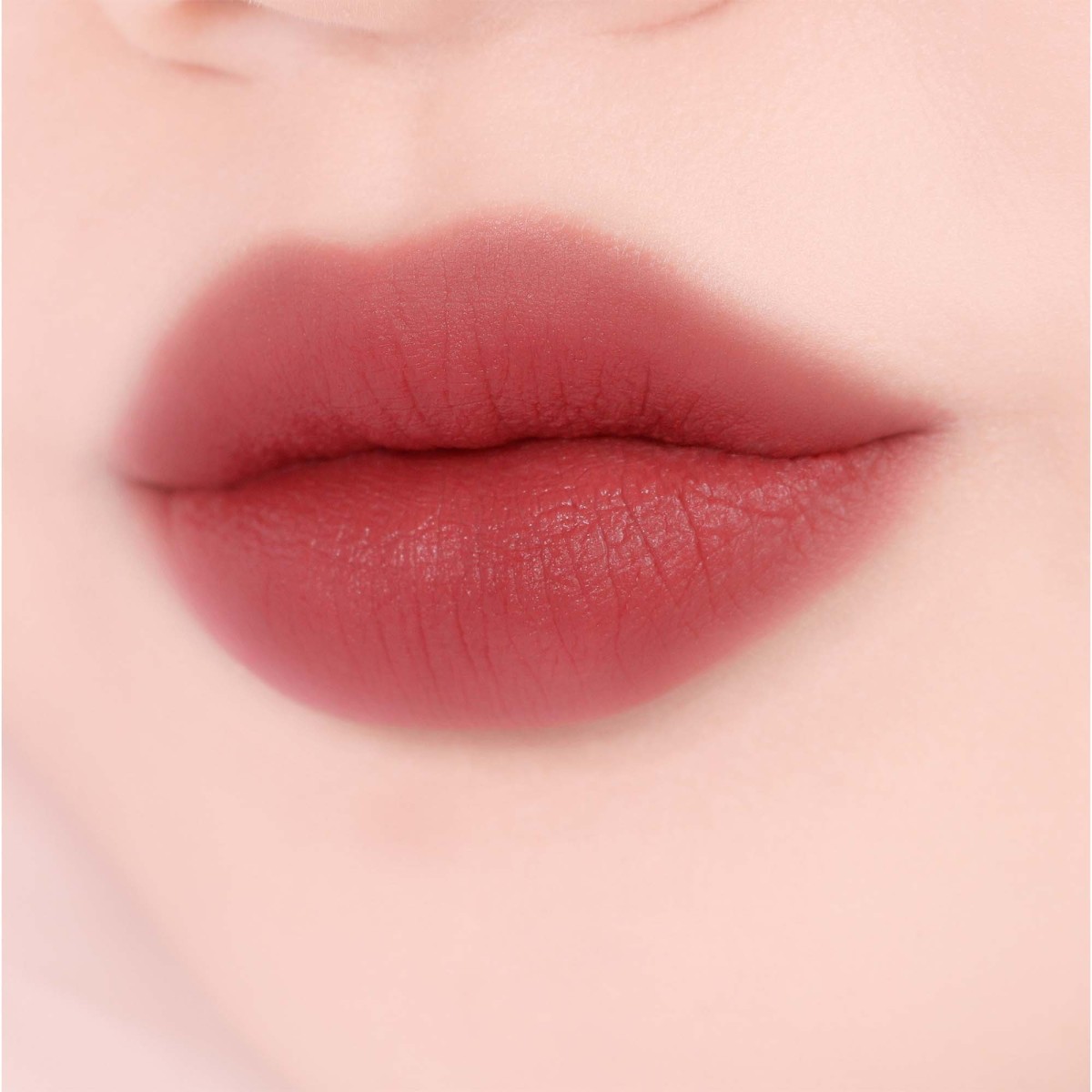 Lipsleek Blur · BRAYE | MiiN Cosmetics