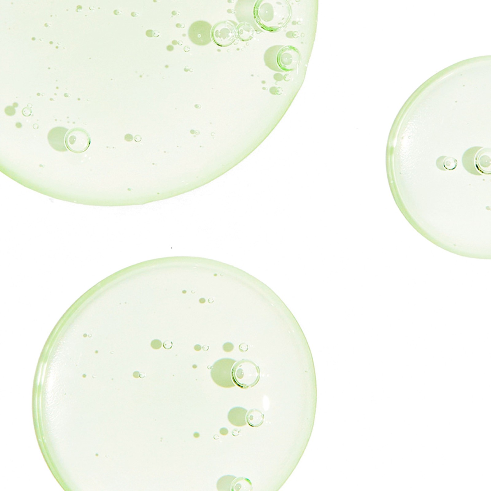 Brightening and pore-minimizing serum with lime · Omitted | MiiN Cosmetics