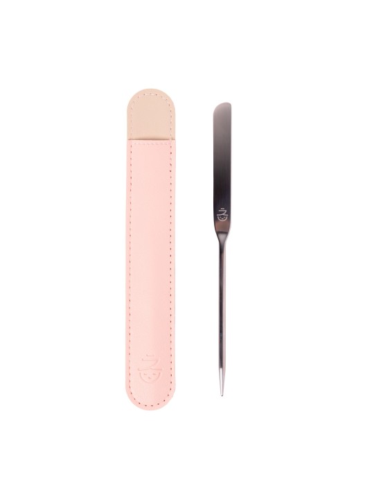 Foundation spatula with case | MiiN Cosmetics