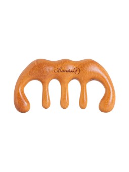 Benton Multi-Purpose Sandalwood Comb | MiiN Cosmetics