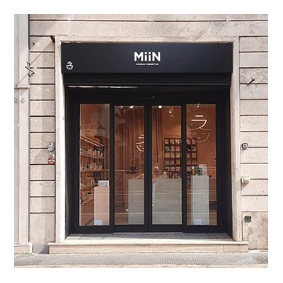 MiiN Cosmetics Roma